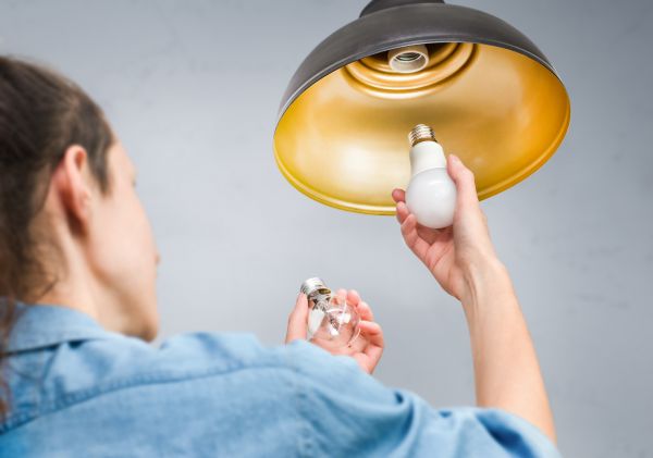 Cost of Light Bulb Replacement in Post Falls